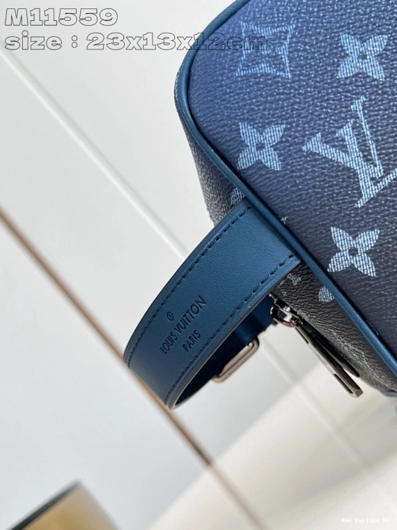 Aaa replica ru KIT LOUIS DOPP LOCKER VUITTON bag-23*13*12CM 0721